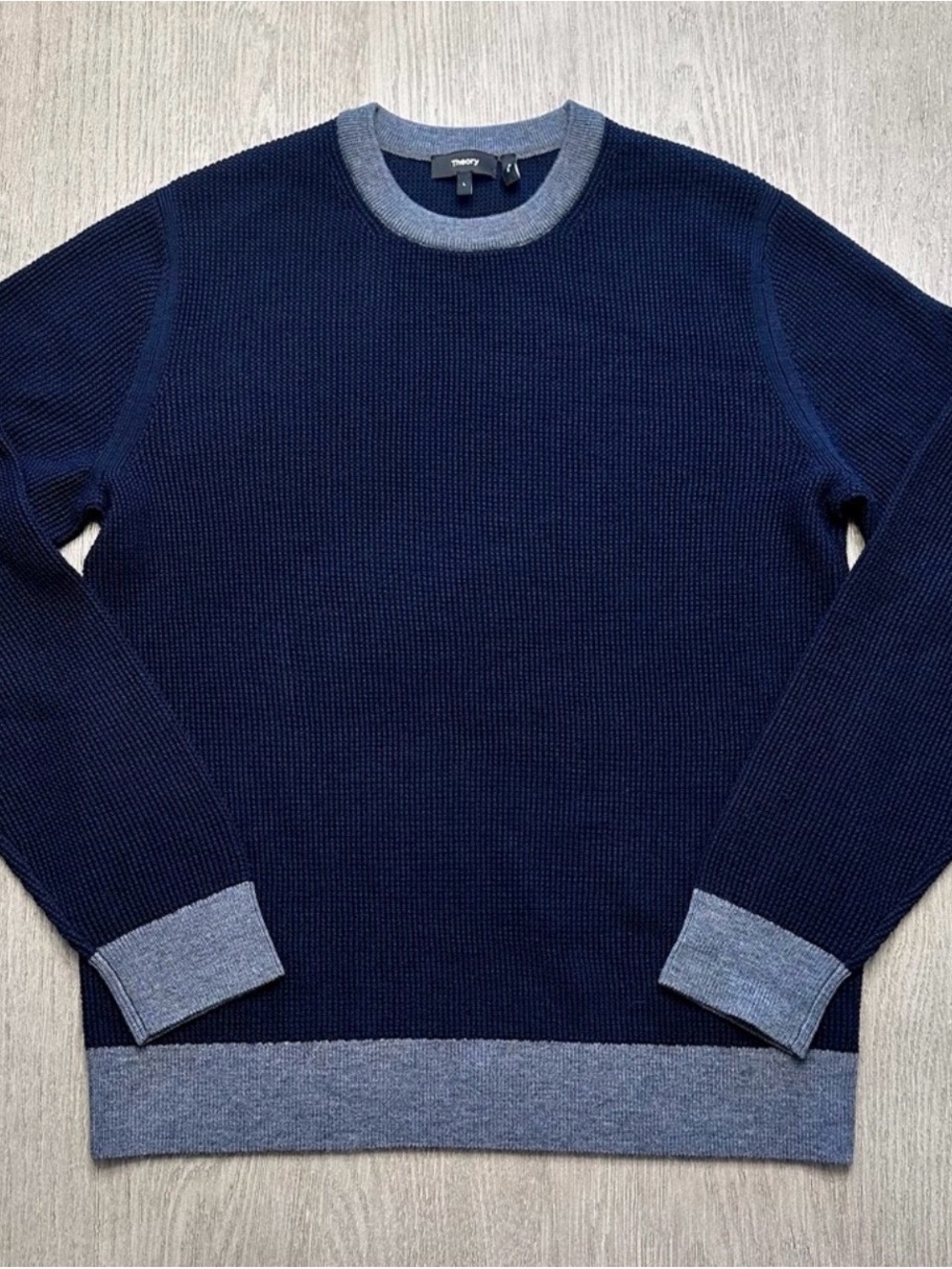 Theory Men's Navy and Gray Crewneck Sweater Size Large